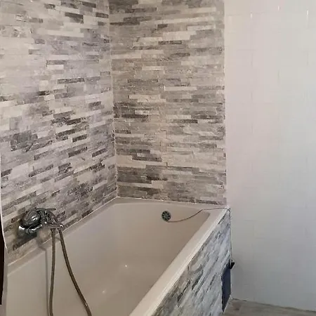 Babaloo * Gornji Karin