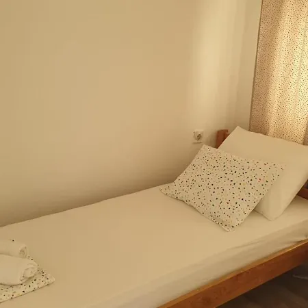 Babaloo Apartment Gornji Karin