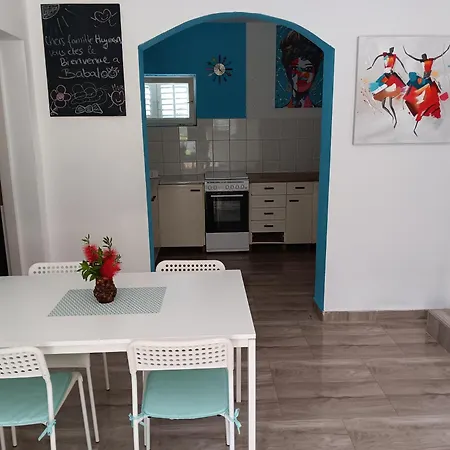 Babaloo Apartment *