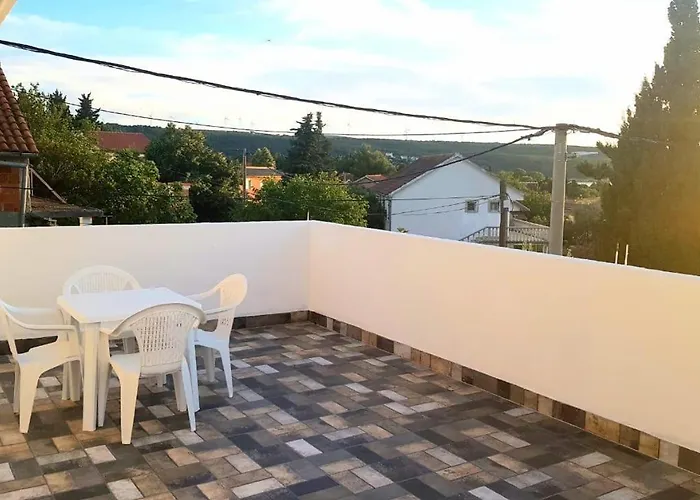 Babaloo * Gornji Karin